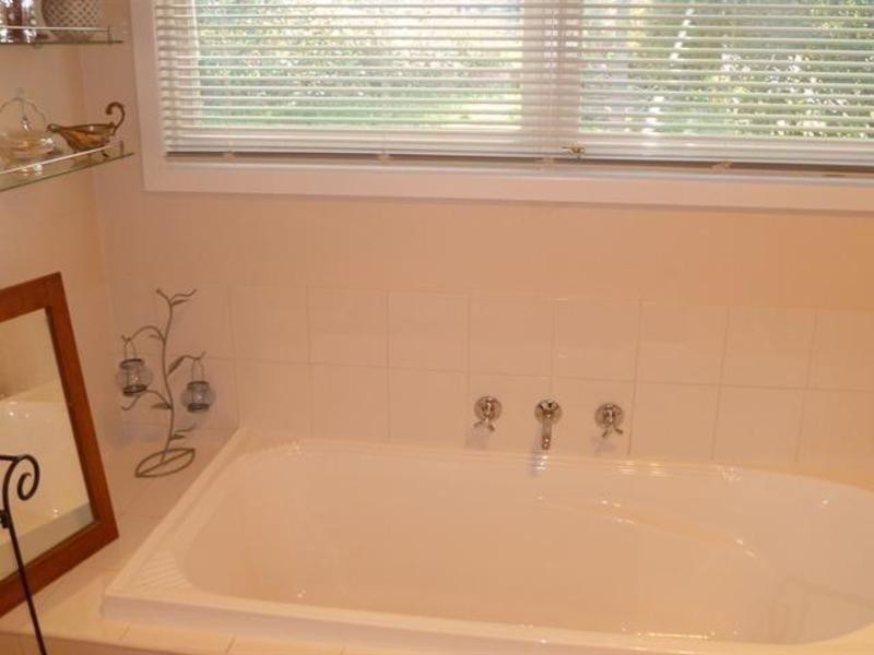 1/11 Stradbroke Rd, Boronia VIC 3155