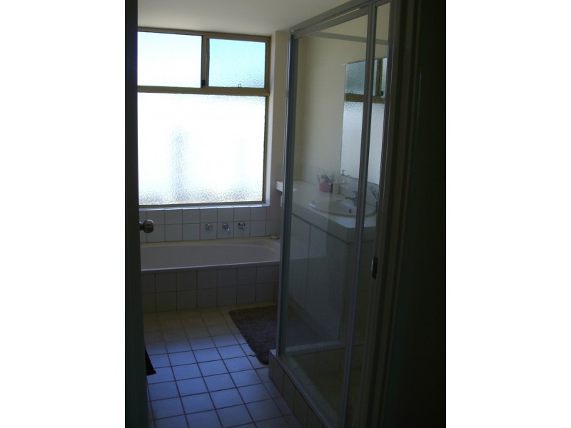 2/12 Farnaby Lane, Beckenham WA 6107