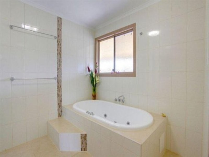 191 Skydiver Rd, Woodstock QLD 4816