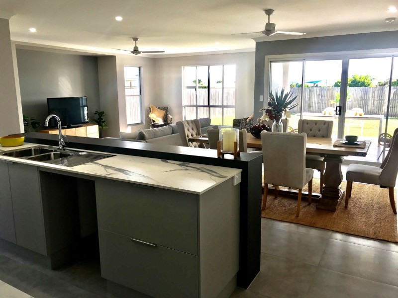 33 Primavera Boulevard, Beaconsfield QLD 4740