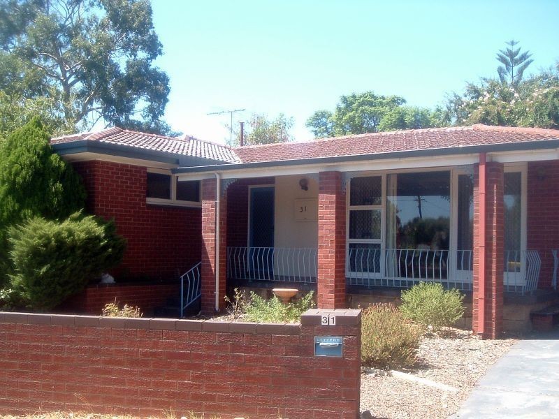 31 Waltham Road, Armadale WA 6112