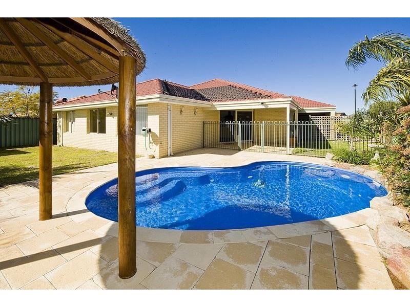 15 Fleet Circle (Jacaranda Prvt EST), High Wycombe WA 6057