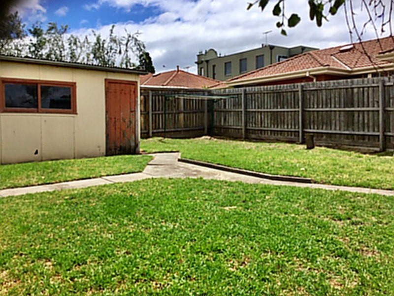 2 Woolley Street, Essendon VIC 3040