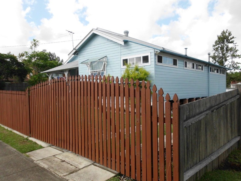 18 Stevenson St, Taree NSW 2430