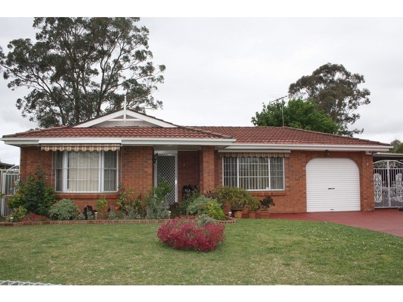 7 Niblo St, Doonside NSW 2767