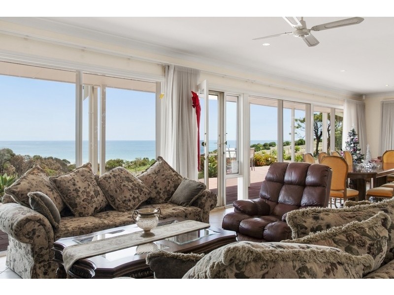 80 Bowering Hill Road, Port Willunga SA 5173