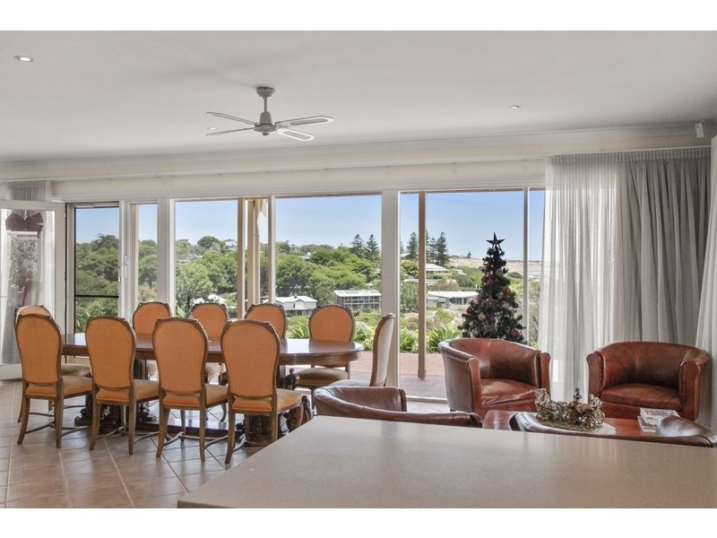 80 Bowering Hill Road, Port Willunga SA 5173