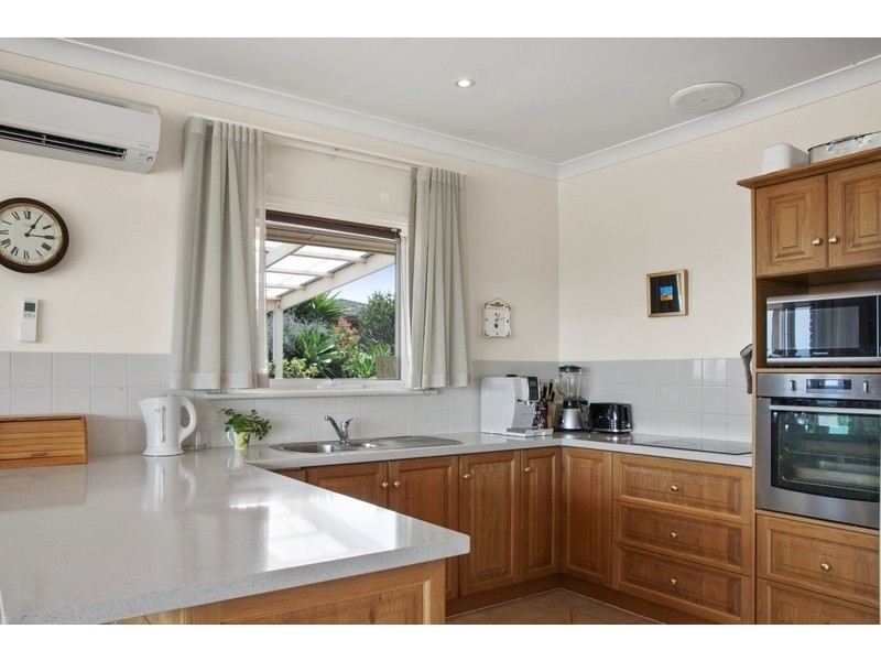 80 Bowering Hill Road, Port Willunga SA 5173