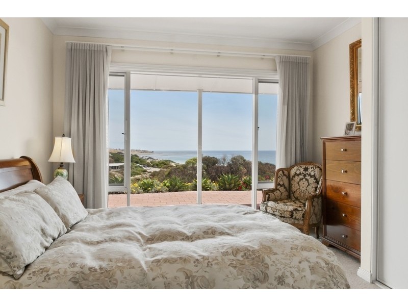 80 Bowering Hill Road, Port Willunga SA 5173