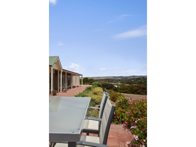 80 Bowering Hill Road, Port Willunga SA 5173