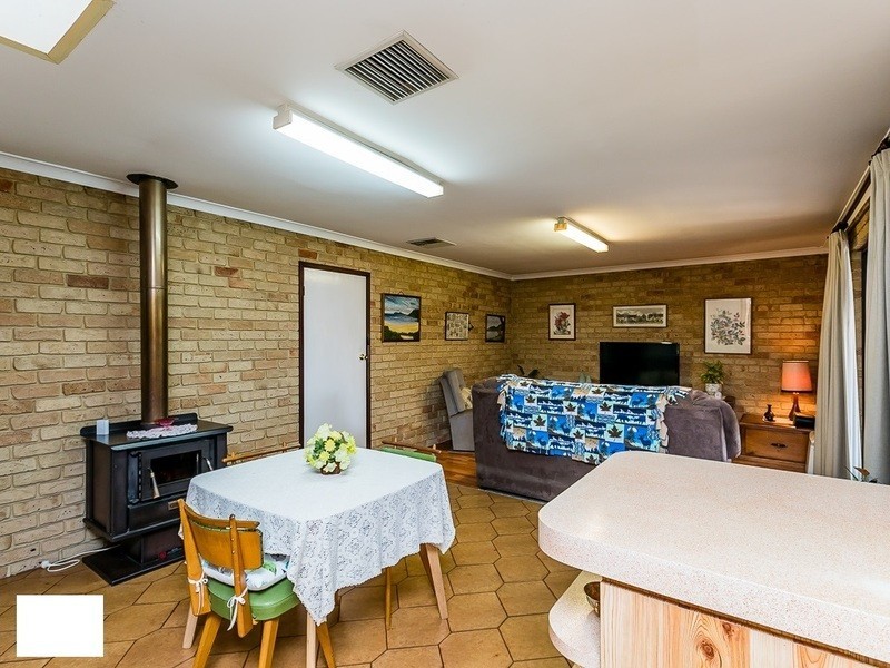 89 Buckingham Road, Swan View WA 6056