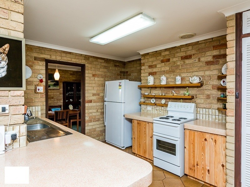 89 Buckingham Road, Swan View WA 6056