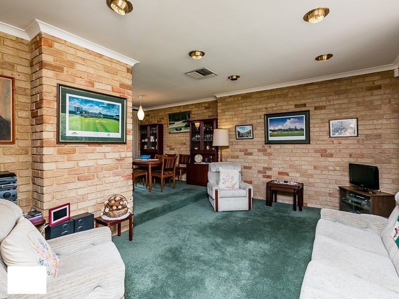 89 Buckingham Road, Swan View WA 6056