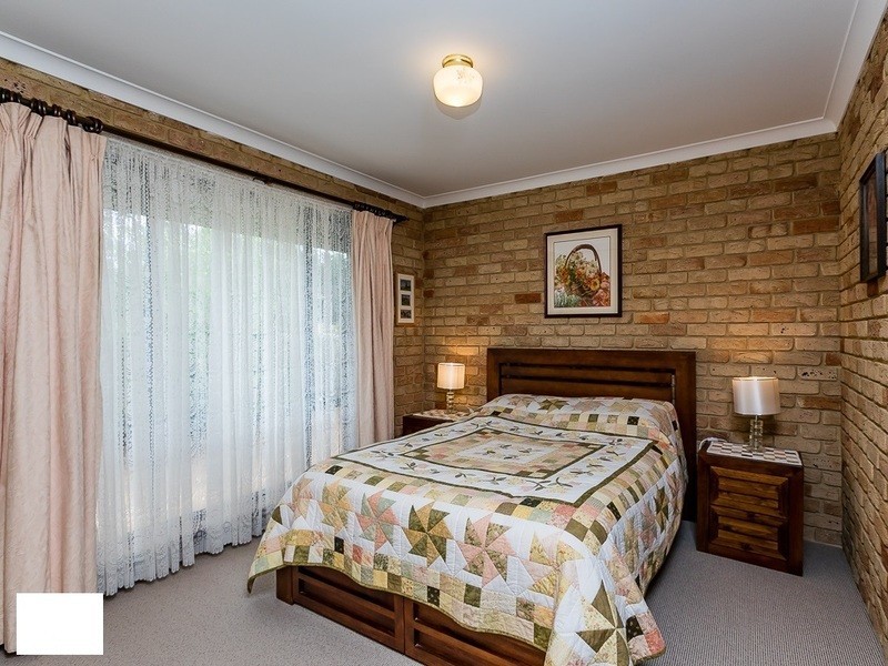 89 Buckingham Road, Swan View WA 6056
