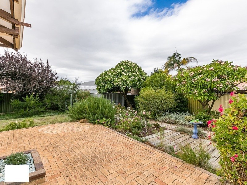 89 Buckingham Road, Swan View WA 6056