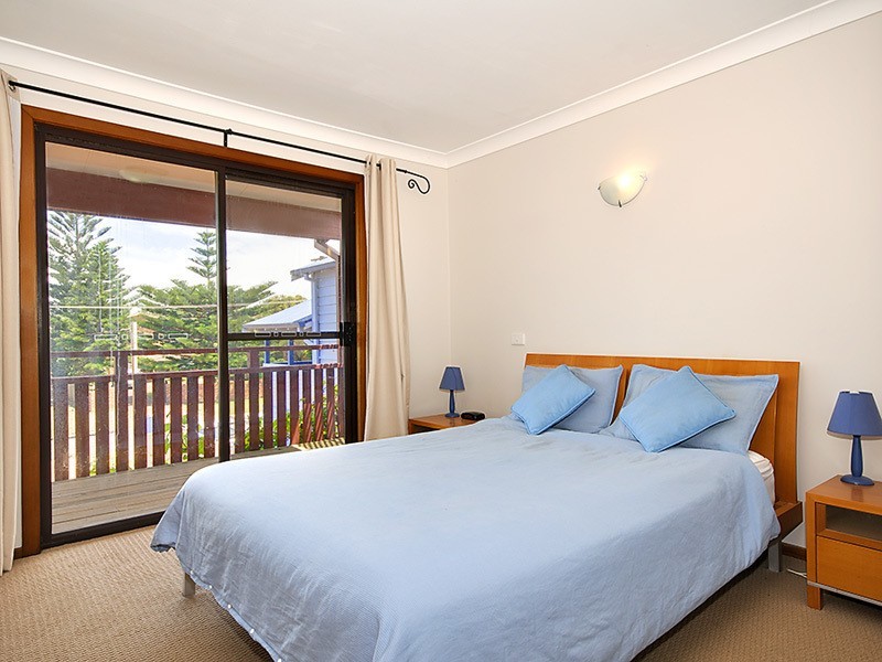 8 Campbell Avenue, Anna Bay NSW 2316