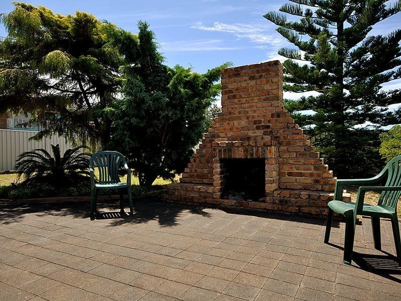 8 Campbell Avenue, Anna Bay NSW 2316