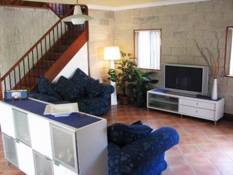 73 Myall St, Tea Gardens NSW 2324