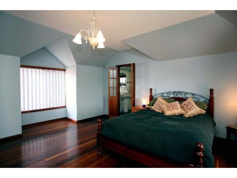 73 Myall St, Tea Gardens NSW 2324