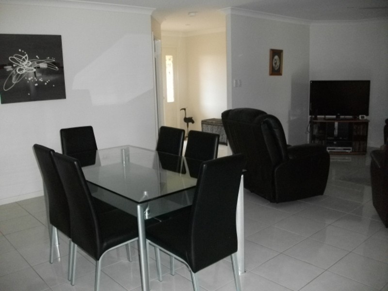 20 Gill Place, Kalkie QLD 4670