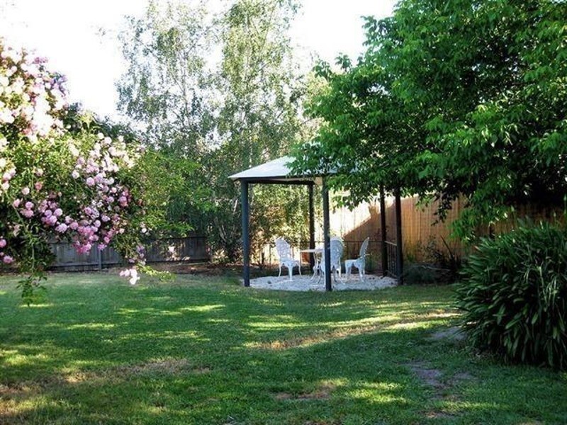 1 Blackwood Court, Frankston South VIC 3199