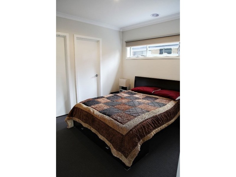 27 Alvina Street, Sunshine North VIC 3020