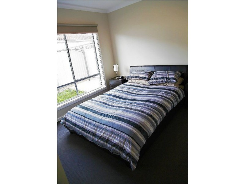 27 Alvina Street, Sunshine North VIC 3020