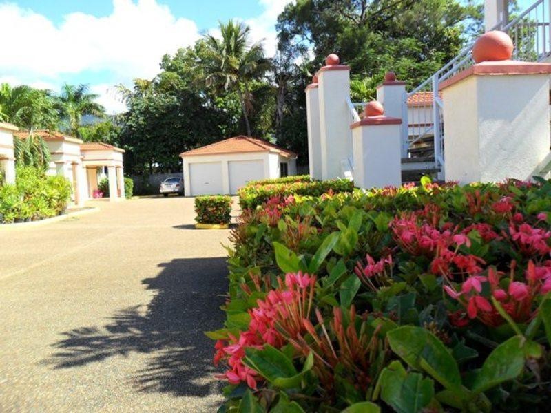 5/9-11 Oyster Court, Trinity Beach QLD 4879