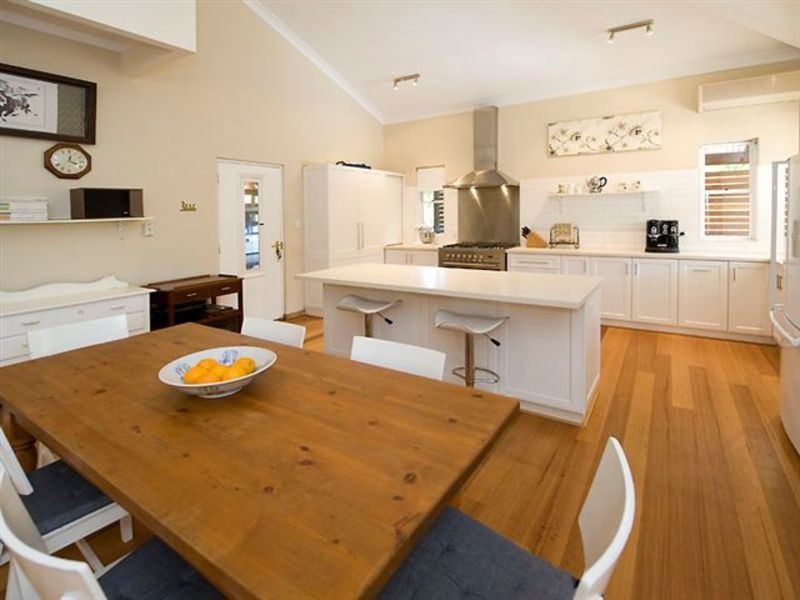 18 Amherst Ave, Darlington WA 6070