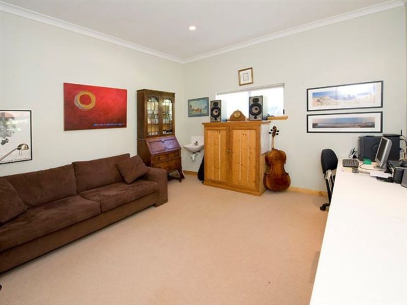 18 Amherst Ave, Darlington WA 6070