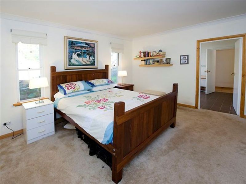 18 Amherst Ave, Darlington WA 6070