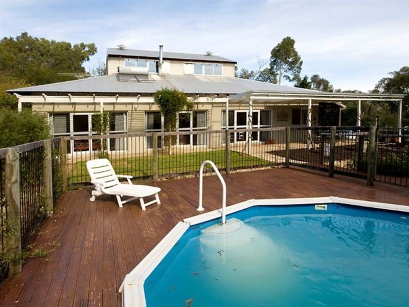 18 Amherst Ave, Darlington WA 6070