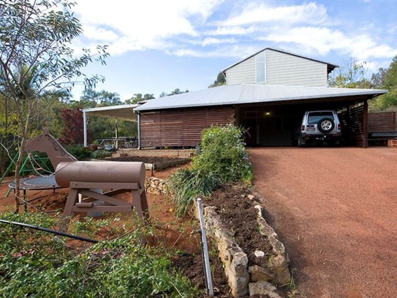 18 Amherst Ave, Darlington WA 6070