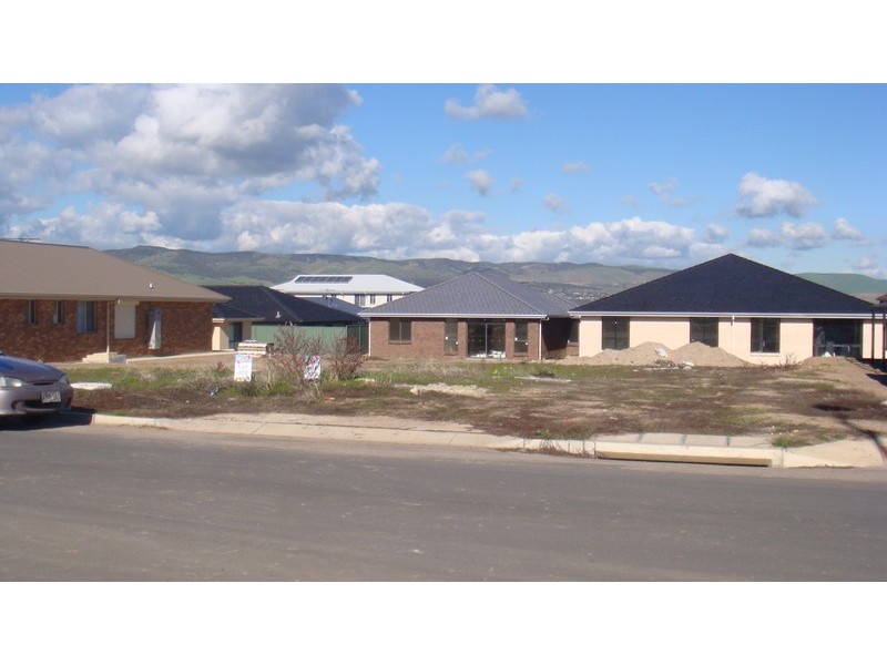 302 Emerald Blvd, Aldinga Beach SA 5173