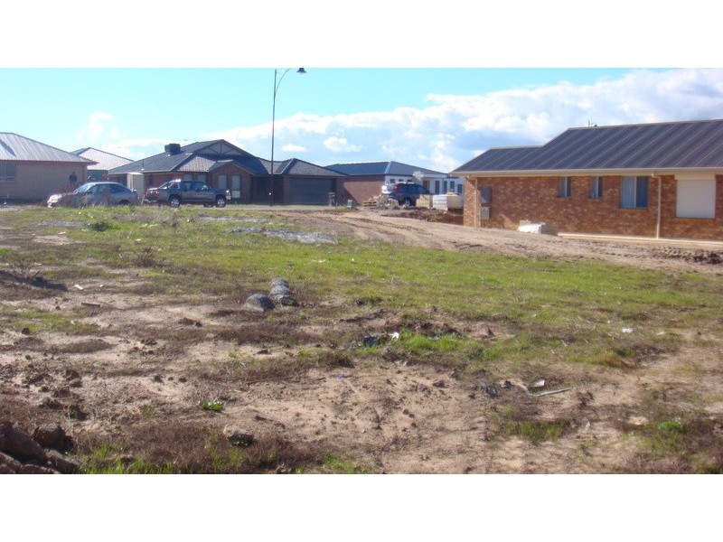 302 Emerald Blvd, Aldinga Beach SA 5173