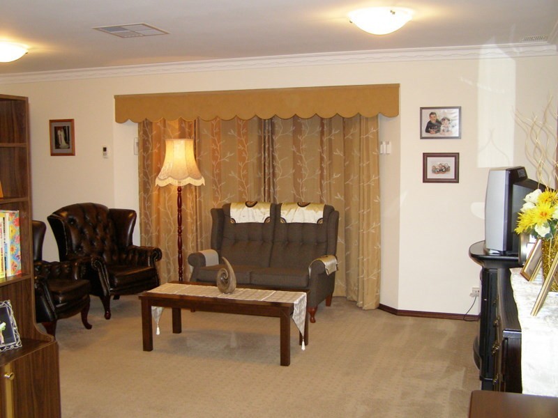 6 Westgate Way, Marangaroo WA 6064