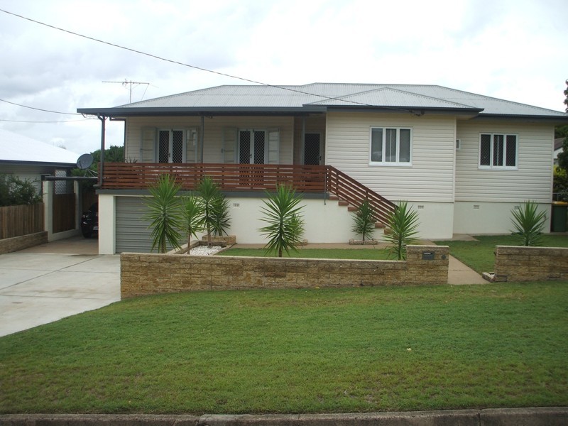 1 Vivian Street, Eastern Heights QLD 4305