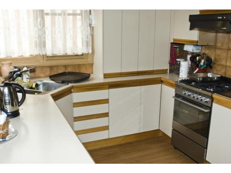 35 Kennedy St, Glen Waverley VIC 3150