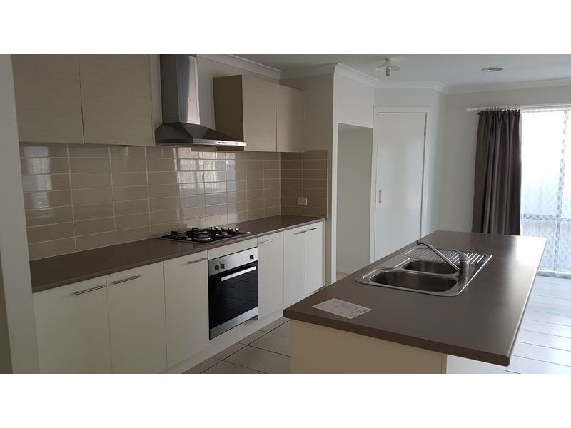 3 Katahdin Terrace, Cranbourne North VIC 3977