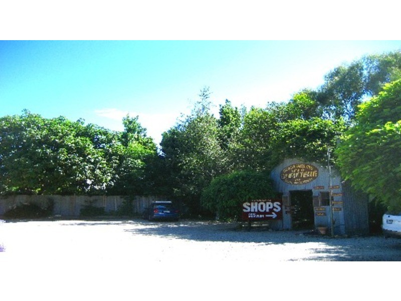 7377 Great Alpine Rd, Bright VIC 3741