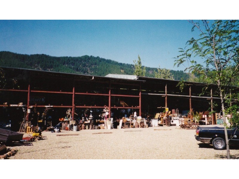 7377 Great Alpine Rd, Bright VIC 3741