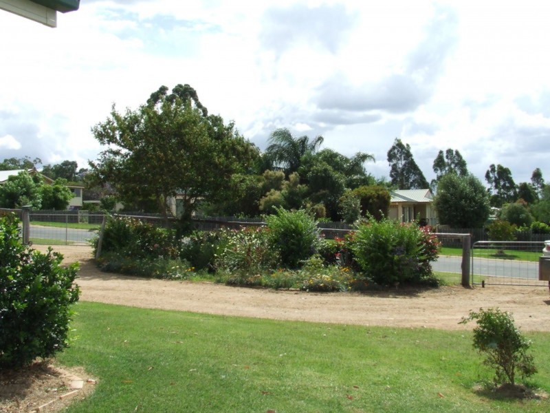 7 North St, Warwick QLD 4370