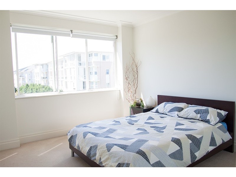 304/4 Rosewater Circuit, Breakfast Point NSW 2137