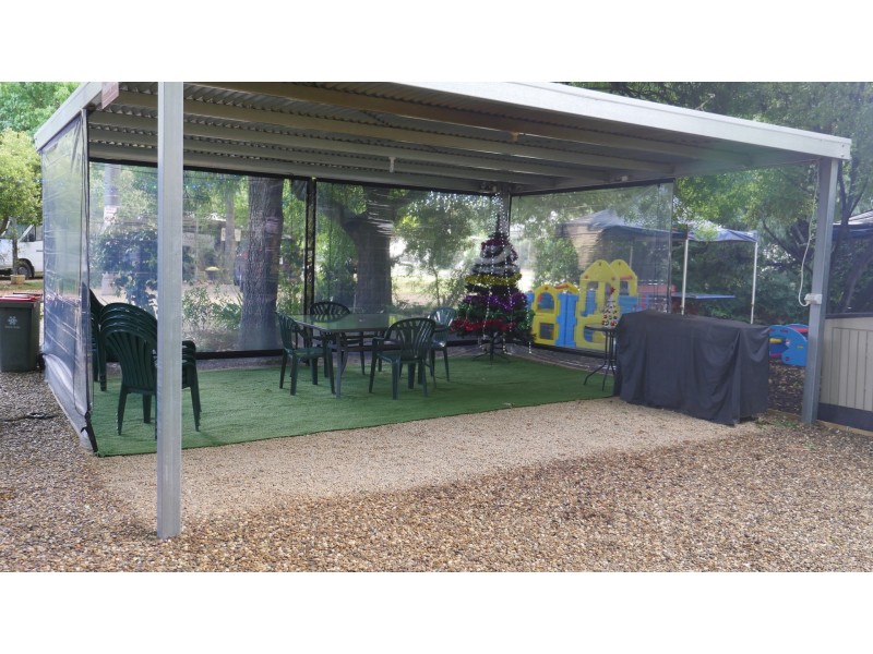 1 Ashwood Avenue, Bright VIC 3741