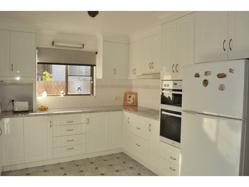 24 Swan Street, Slade Point QLD 4740