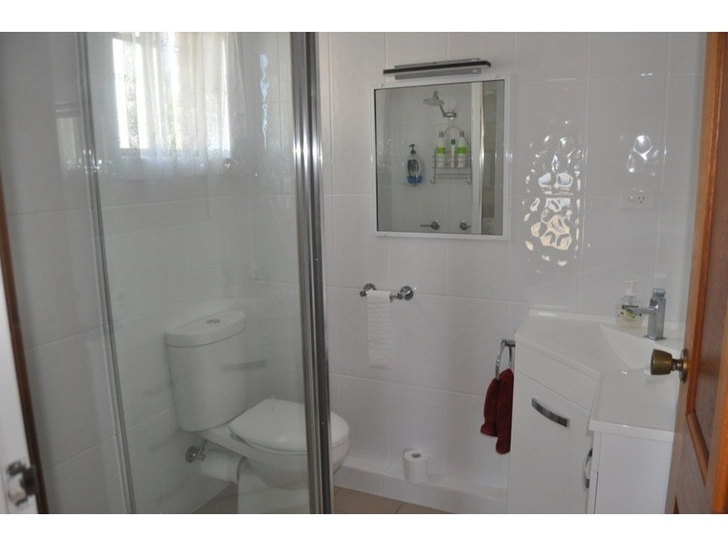 24 Swan Street, Slade Point QLD 4740