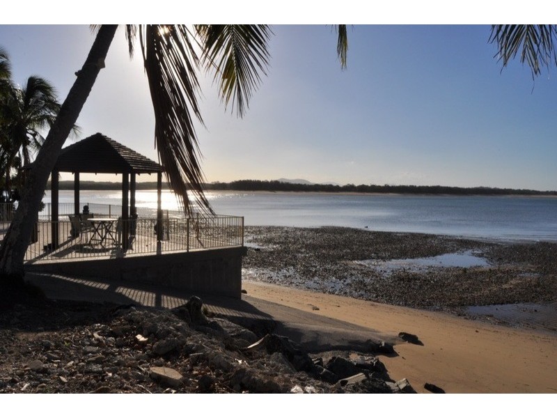 24 Swan Street, Slade Point QLD 4740