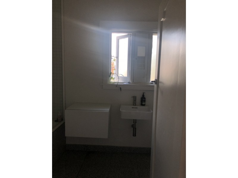 4/12 Neptune Street, St Kilda VIC 3182