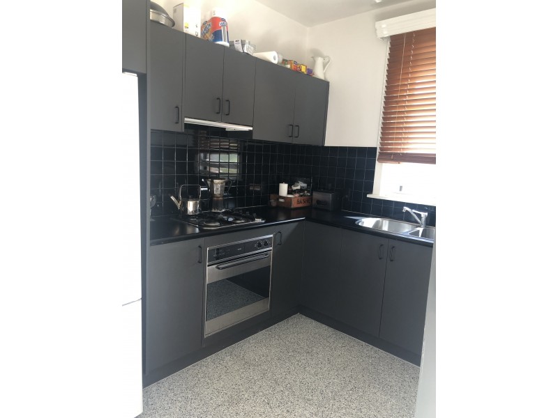 4/12 Neptune Street, St Kilda VIC 3182