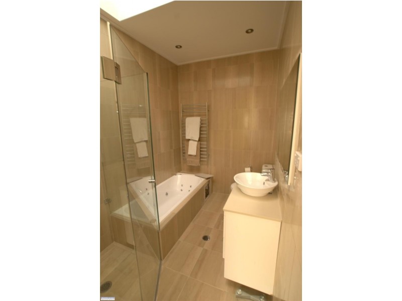 39  Woodlands Rd, Lindfield NSW 2070